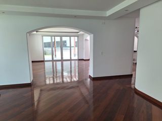 Foto 20 de ARRIENDO CASA CUMBAYA CON PISCINA PRIVADA