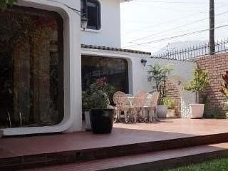 Foto 6 de VENDO HERMOSA CASA EN AV. LA ENCALADA