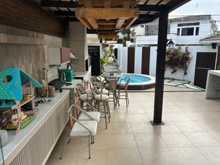 Foto 20 de Vendo casa totalmente amoblada de 5 dormitorios en Ceibos Norte