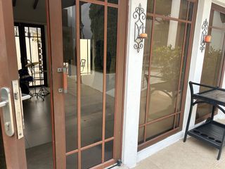 Foto 11 de Vendo casa totalmente amoblada de 5 dormitorios en Ceibos Norte
