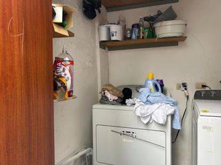 Foto 23 de Vendo casa totalmente amoblada de 5 dormitorios en Ceibos Norte