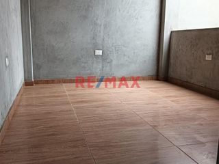 Foto 2 de Ocasión Casa 2 Pisos Ambientado Con Departamentos Para Alquilar Buena Ubicacion Frente A Colegio