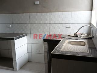 Foto 5 de Ocasión Casa 2 Pisos Ambientado Con Departamentos Para Alquilar Buena Ubicacion Frente A Colegio