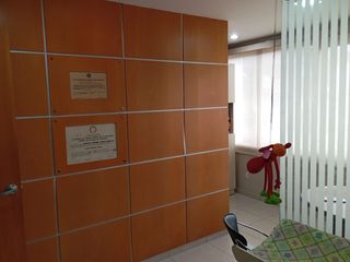 Foto 6 de EN VENTA CONSULTORIO CLINICA KENNEDY POLICENTRO