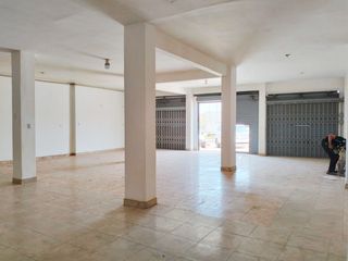 Foto 5 de LOCAL COMERCIAL DE 140 m2 EN ALQUILER EN AV EL SOL VILLA EL SALVADOR