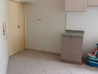 Foto 3 de Vendo, Urb San Antonio. Moderno Departamento totalmente remodelado. Solo 3 departamentos, 1 por piso.