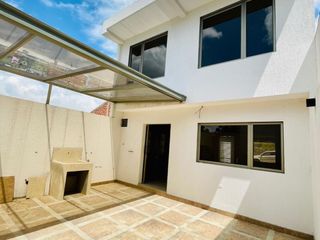 Foto 9 de Casa de venta en Cuenca Ecuador independiente fuera de condominios sector Av del Tejar