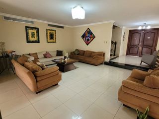Foto 6 de Casa en Venta, Portón Lomas - Urdesa, 3 Niveles, Ascensor, Norte Gye.