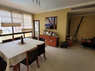 Foto 10 de Casa en Venta, Portón Lomas - Urdesa, 3 Niveles, Ascensor, Norte Gye.