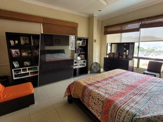 Foto 24 de Casa en Venta, Portón Lomas - Urdesa, 3 Niveles, Ascensor, Norte Gye.