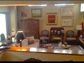 Foto 40 de Vendo Hermosa Casa en Surco con Chimenea y Jardines cerca Av. Primavera