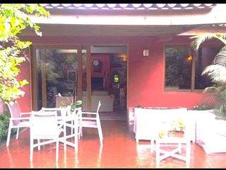 Foto 46 de Vendo Hermosa Casa en Surco con Chimenea y Jardines cerca Av. Primavera