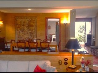 Foto 49 de Vendo Hermosa Casa en Surco con Chimenea y Jardines cerca Av. Primavera