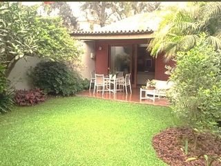 Foto 99 de Vendo Hermosa Casa en Surco con Chimenea y Jardines cerca Av. Primavera