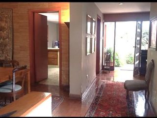 Foto 143 de Vendo Hermosa Casa en Surco con Chimenea y Jardines cerca Av. Primavera