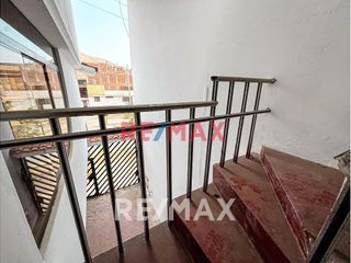 Foto 5 de Casa En Venta De 3 Pisos En Ventanilla