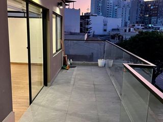 Foto 44 de Vendo bonita casa de 3 pisos en Magdalena del Mar cerca al Club Lima Cricket