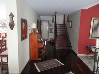 Foto 5 de VENDO HERMOSA CASA EN SURCO