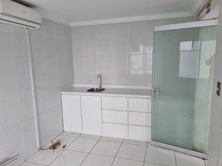 Foto 40 de VENDO EXCELENTE LOCAL COMERCIAL EN AVENIDA IDEAL PARA EMPRESAS, CENTROS MEDICOS Y DENTALES, NEGOCIOS DIVERSOS.