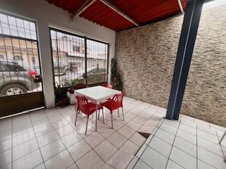 Foto 4 de EN VENTA CASA 1 PLANTA EN CDLA. LAS TEJAS, AV 25 DE JULIO, SUR GYE