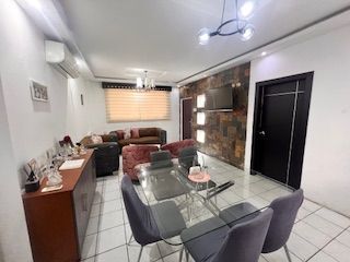 Foto 6 de EN VENTA CASA 1 PLANTA EN CDLA. LAS TEJAS, AV 25 DE JULIO, SUR GYE