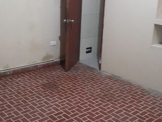 Foto 3 de VENDO CASA COMO TERRENO EN COMAS