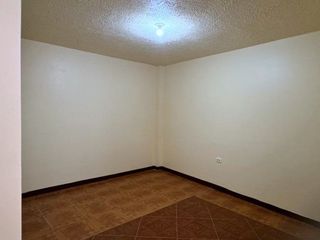 Foto 4 de VENDO ESPECTACULAR CASA COMERCIAL 12 DE OCTUBRE -RENTANDO