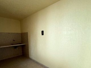 Foto 12 de VENDO ESPECTACULAR CASA COMERCIAL 12 DE OCTUBRE -RENTANDO