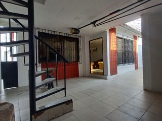 Foto 4 de EN VENTA CASA EN CDLA. BELLAVISTA ALTA, CON SUITE INDEPENDIENTE