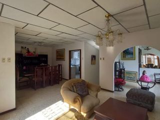 Foto 7 de EN VENTA CASA EN CDLA. BELLAVISTA ALTA, CON SUITE INDEPENDIENTE
