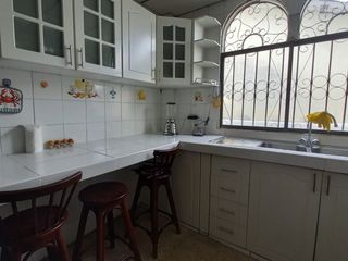 Foto 10 de EN VENTA CASA EN CDLA. BELLAVISTA ALTA, CON SUITE INDEPENDIENTE