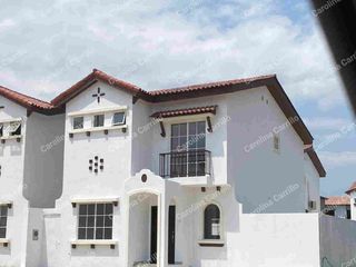 Foto 1 de VENTA DE CASA EN URB. TERRANOSTRA DE ESTRENO