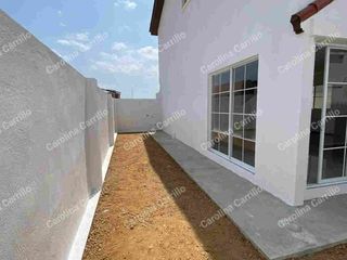 Foto 3 de VENTA DE CASA EN URB. TERRANOSTRA DE ESTRENO