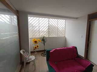 Foto 11 de VENDO EDIFICIO COMERCIAL 5 PISOS EN AV TRAPICHE COMAS