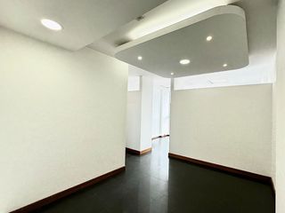 Foto 1 de ARRIENDO ESPECTACULAR OFICINA 35 M2 LA COLINA