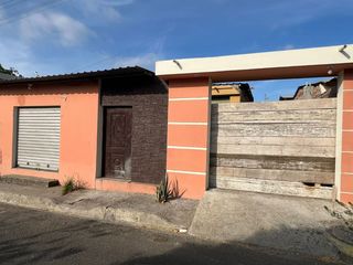 Foto 2 de casa de venta en manta sector los esteros F/V