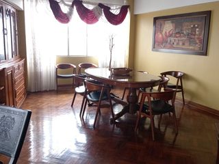 Foto 3 de ESPECTACULAR DEPARTAMENTO CON UNA LINDA VISTA DE LIMA. SE VENDE POR VIAJE,