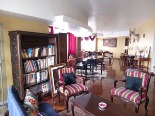 Foto 2 de ESPECTACULAR DEPARTAMENTO CON UNA LINDA VISTA DE LIMA. SE VENDE POR VIAJE,