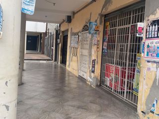Foto 1 de LOCAL COMERCIAL CERCA DEL MUNICIPIO PORTOVIEJO