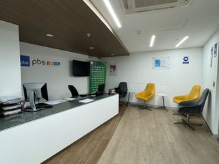 Foto 18 de Oficina Prime Implementada de 947 m² con Vista Al Golf Los Incas en Surco