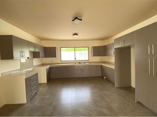 Foto 5 de casa de venta en urbanización manta
