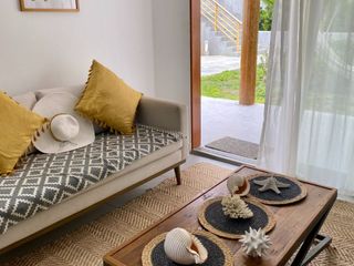 Foto 7 de Se vende hermosa casa de 02 pisos con cómoda terraza y una vista espectacular … sol todo el año !!
