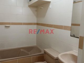 Foto 4 de Alquilo Departamento - S/2,500.00 Lomas De La Molina Por La Cdra 6