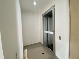 Foto 22 de Espectacular casa en alquiler con ascensor para vivienda o empresa, Sector Parque El Golf