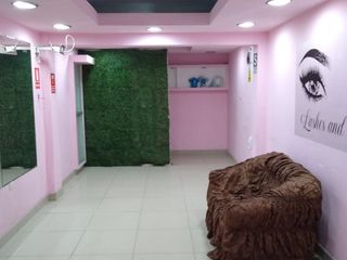 Foto 3 de Se vende Casa Comercial, con local y Departamentos frente a Avenida, en Villa El Salvador
