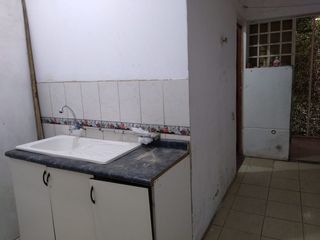 Foto 4 de Se vende Casa Comercial, con local y Departamentos frente a Avenida, en Villa El Salvador