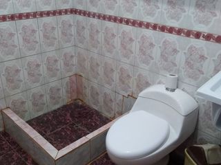 Foto 5 de Se vende Casa Comercial, con local y Departamentos frente a Avenida, en Villa El Salvador