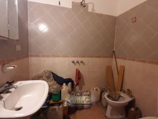 Foto 9 de Venta Casa + Dpto en B° Los Paraisos