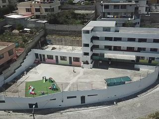 Foto 12 de UNIDAD EDUCATIVA DE VENTA EN POMASQUI