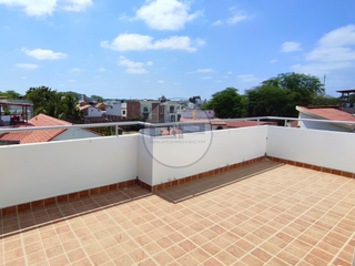 Foto 20 de Casa triplex en condominio privado con terraza y vista a la ciudad en la mejor ubicación de Piura